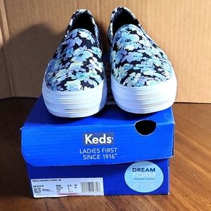 Keds Ladies Floral Slip-On Sneakers Size 6.5